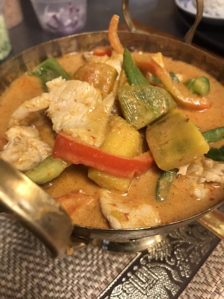 Yellow Curry (Gaeng Garee) - Spicy