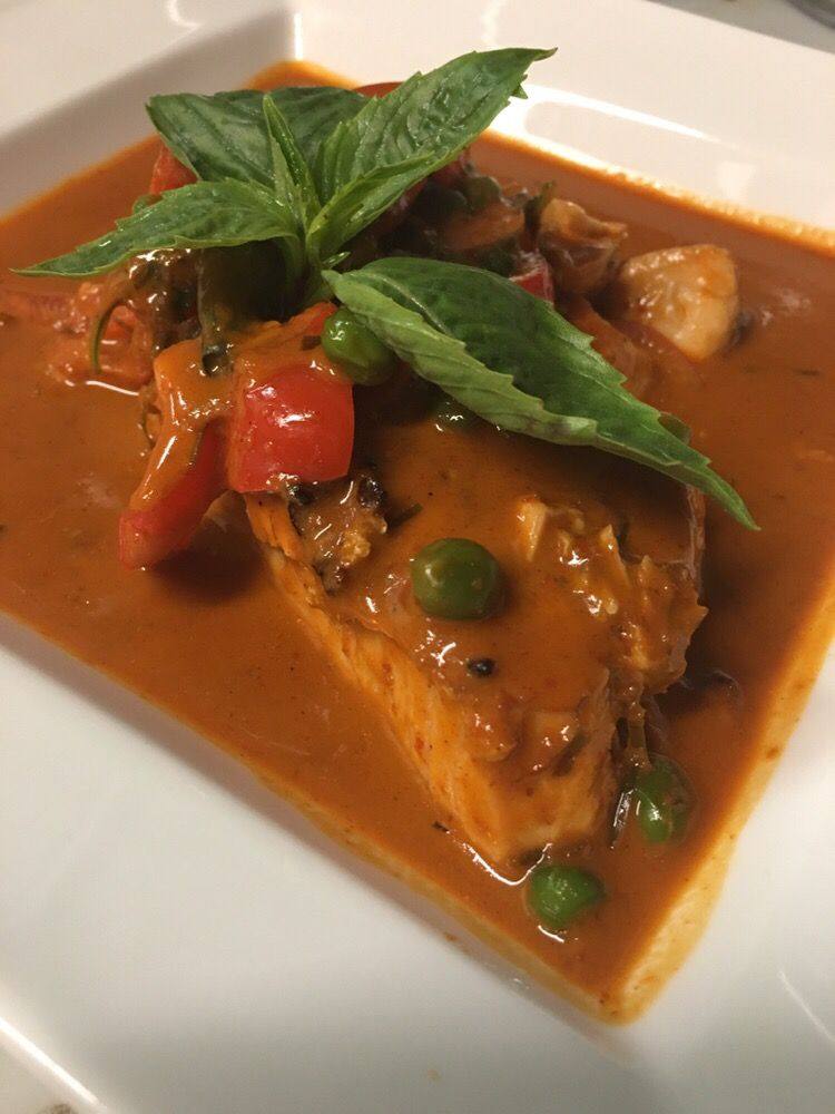 Grilled Salmon Panang Curry (spicy)