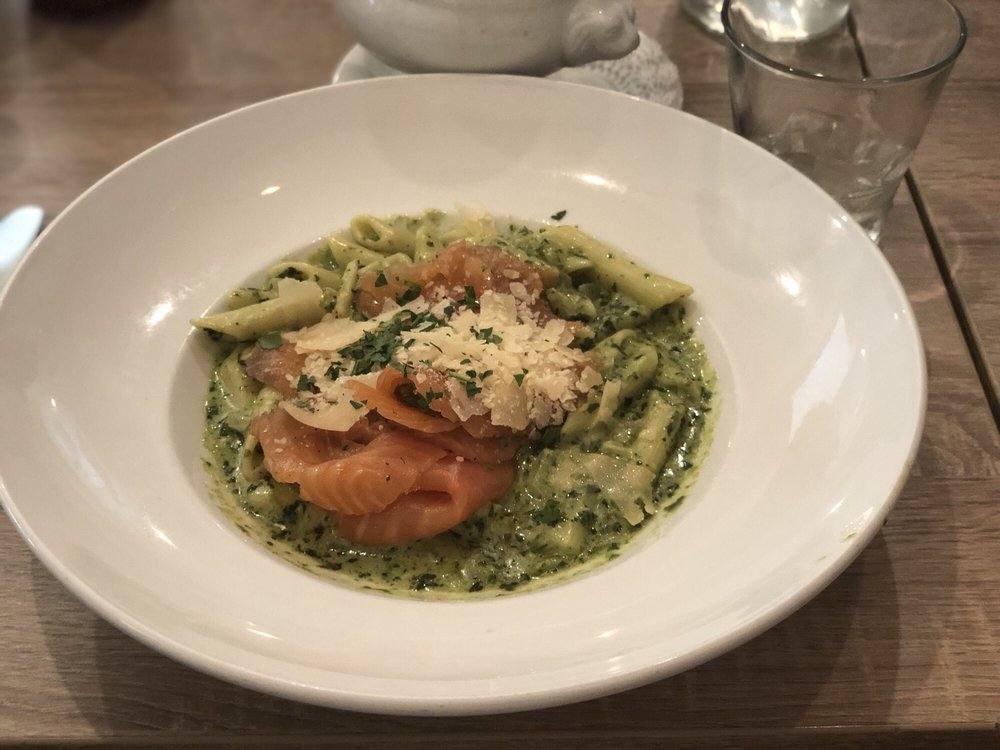 SMOKED SALMON PASTA