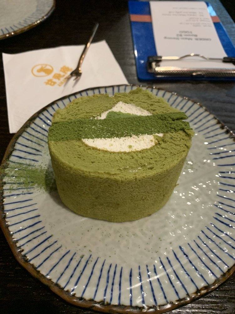 E6/ Uji Matcha Milk Jelly Cake Roll (serve 5 ppl)