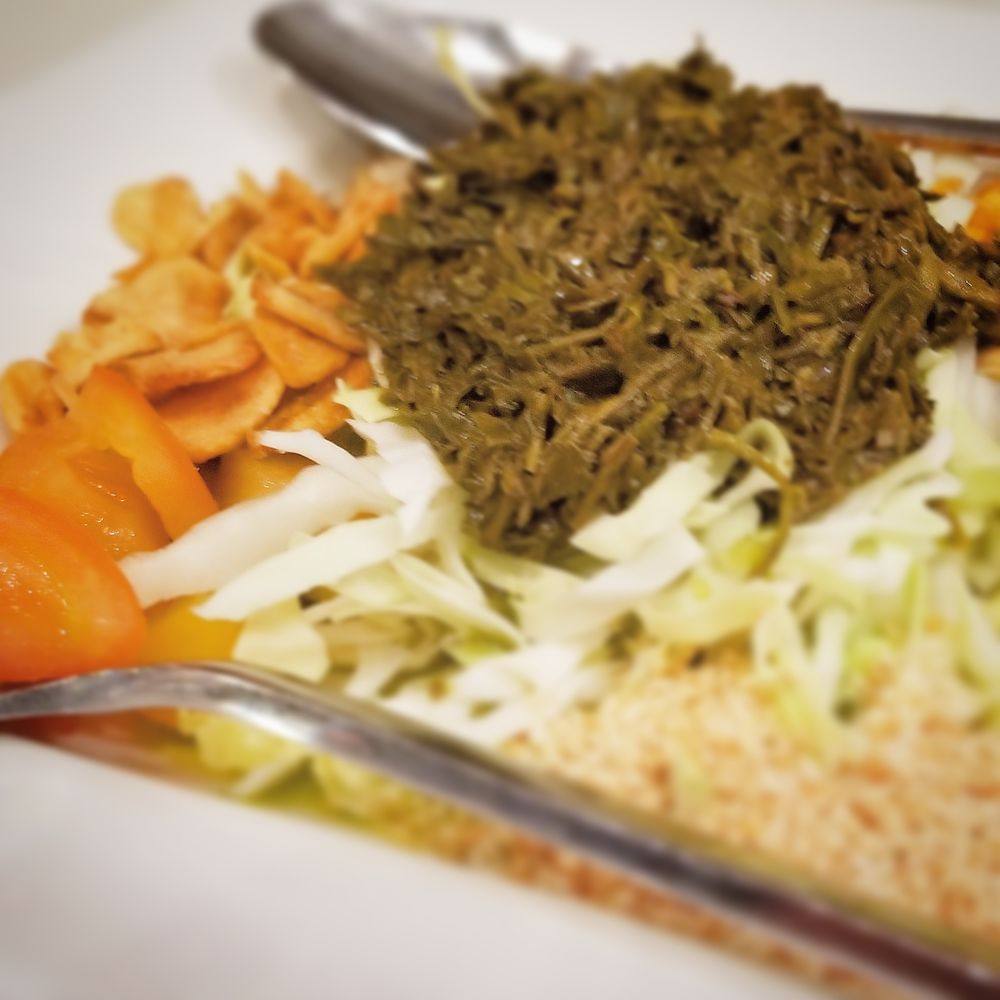 Tea Leaf & Rice Salad (La Phat Htat Min)